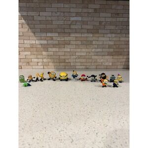 Despicable Me 4 Minion bundle